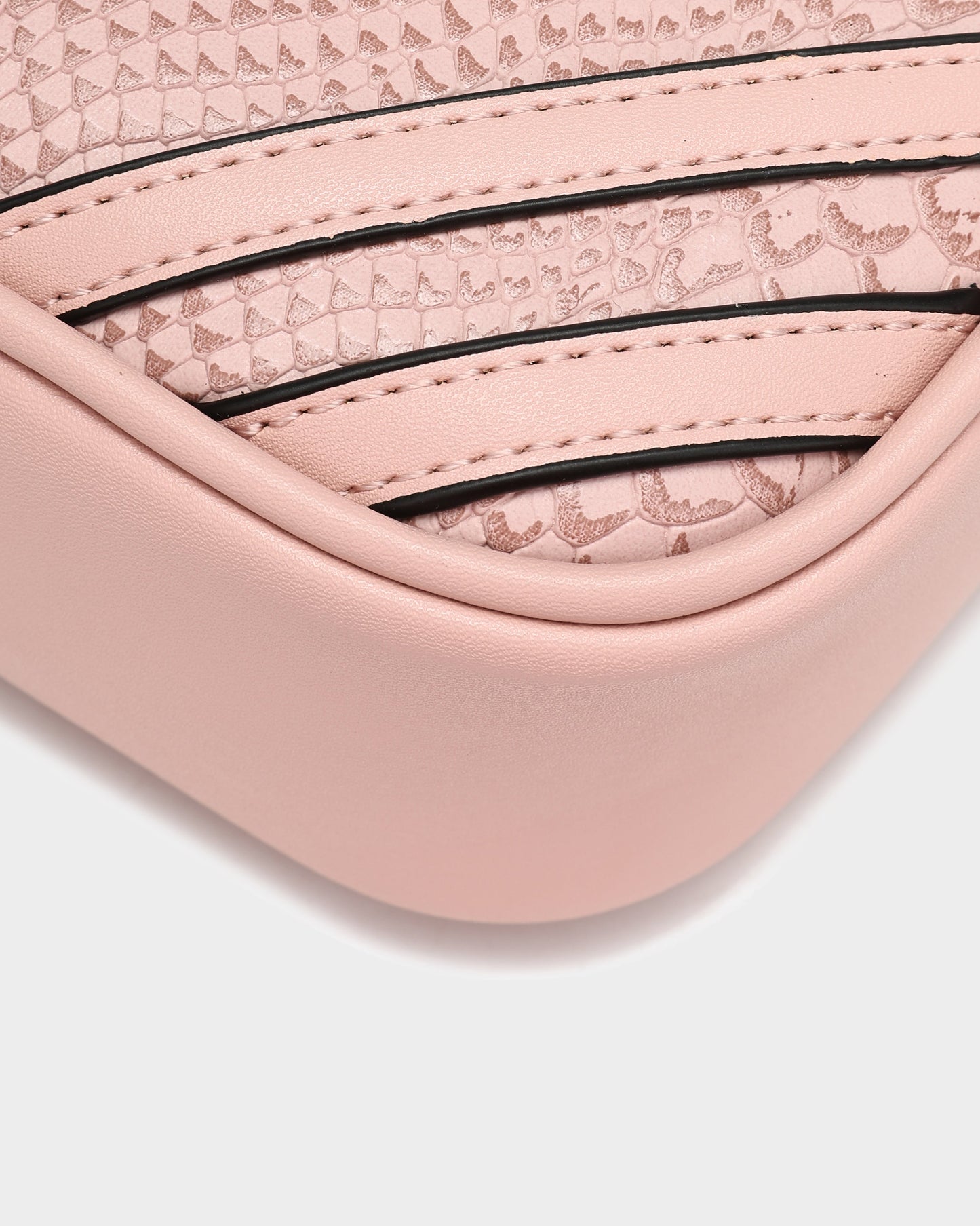 Travel Essential Kit in Pink