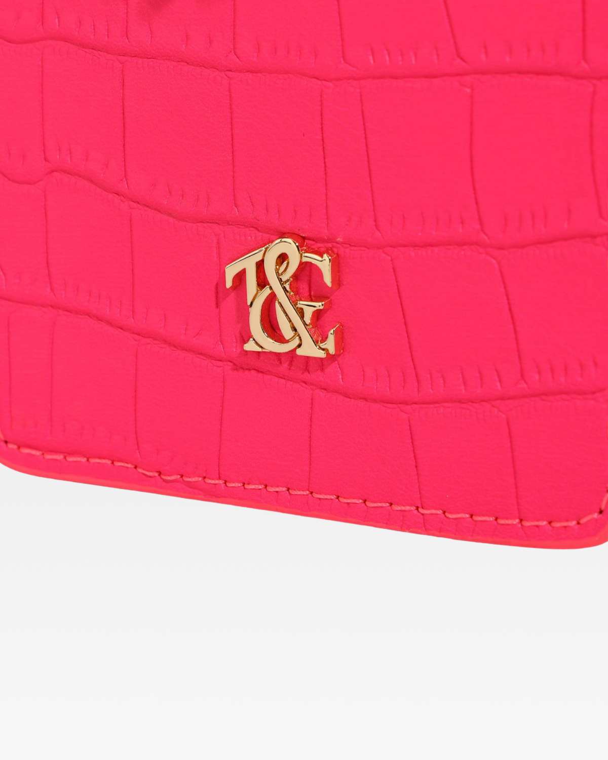 Travel Essential Kit in Pink